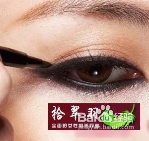 时尚韩国眼线妆如何画及画眼线的技巧