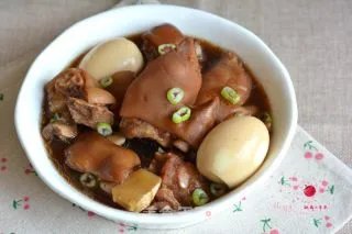 炖猪脚