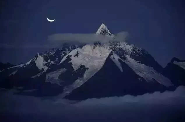 离开央视,藏族青年在海拔4000米打造云巅之家,潇洒!