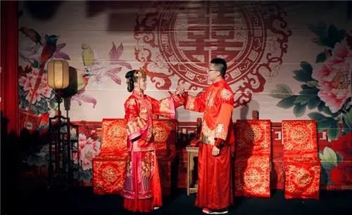 贺朋友女儿结婚祝福语 朋友女儿结婚红包贺词怎么写