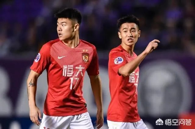 恒大双锋落选!国足客战菲律宾23人大名单新出炉:仅剩下三位前锋,你怎么看?
