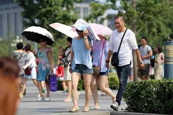 科威特的73度高温把汽车外壳烤化,所谓“73度高温”指的是什么?