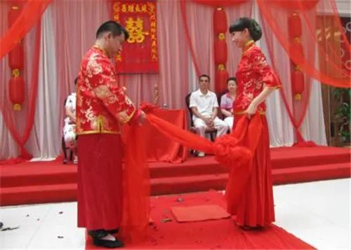 中式婚礼的特点有哪些 传统中式婚礼四大优势