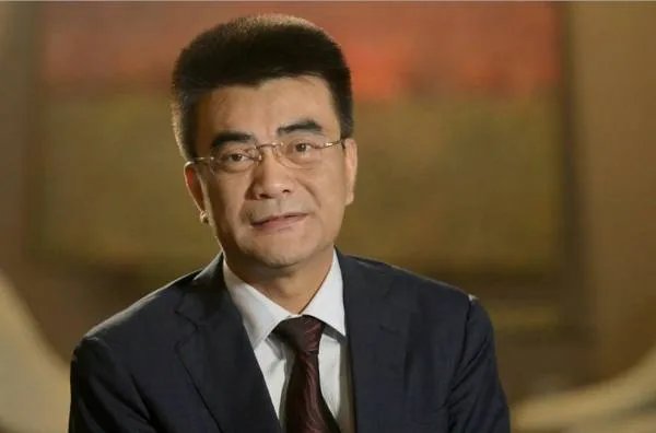 阳光保险的董事长是张维功么?