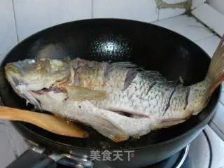 红烧鲤鱼