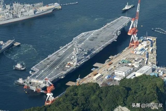美国的航母在海上，为何会有病毒？