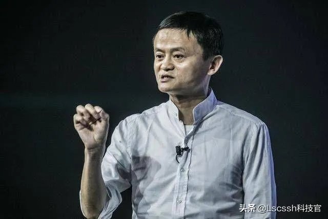 为什么感觉现在网上很多人开始踩马云?