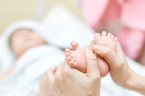 小鼻毛作用大  男士不要轻易剪鼻毛