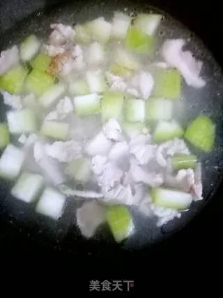 节瓜瘦肉汤