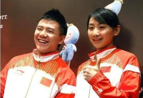 何雯娜回应被cue:他编的我实在看不下去了