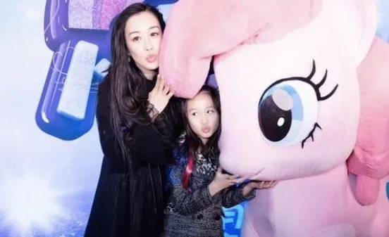 你如何看待钟丽缇和张伦硕的爱情?