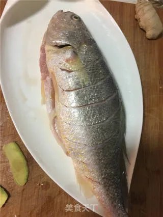 红烧黄花鱼