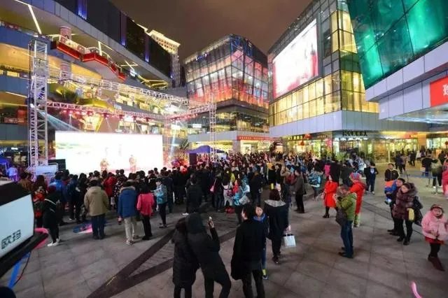 贵阳花果园商铺、门面的租金30平米一个月20000高不高?