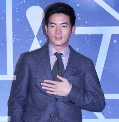 王宥胜图片欣赏  秘恋女助理准备踏上红毯