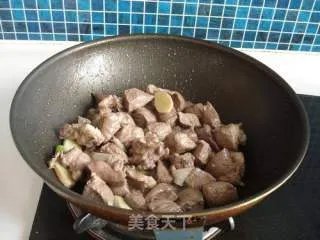 西红柿炖牛肉