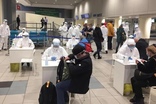 如何看待俄罗斯新增新冠肺炎确诊病例今天首次破万,疫情不断严重?
