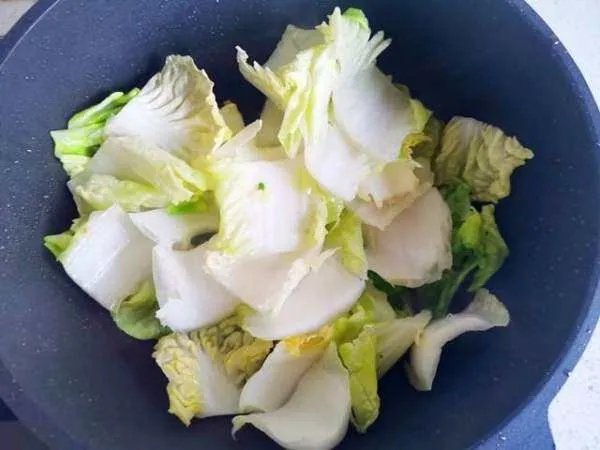 白菜炖豆腐怎样做才好吃?有什么小窍门?