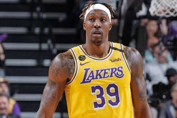 霍华德虽表态不参加NBA复赛,但一直都保持着训练,你怎么看?
