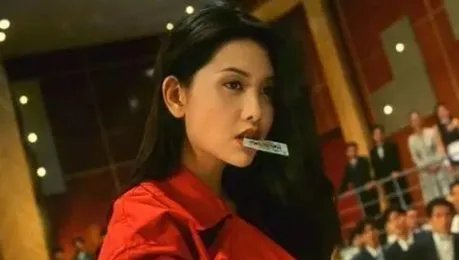 当50岁邱淑贞撞上51岁王祖贤,网友为何说这是我见过最有杀伤力的对比?