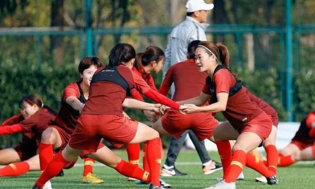 中国女足能进奥运吗?若进,女子三大球全进了,男子呢?