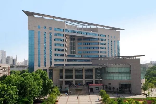 武汉十大图书馆排行榜:湖北省图书馆第一,武大图书馆在榜