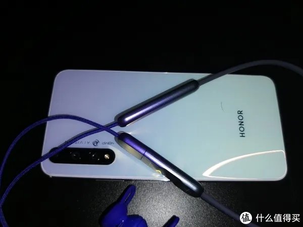 李现同款“荣耀xSport PRO蓝牙耳机”上手,这也忒好看了吧!
