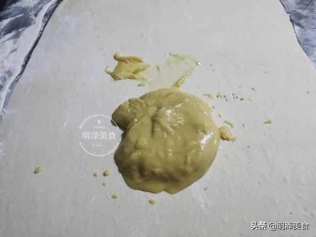 怎样做油酥饼?里面的油酥怎样做?详细的做法步骤图有吗?