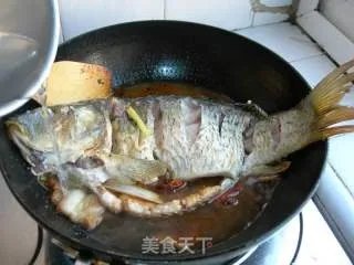 红烧鲤鱼