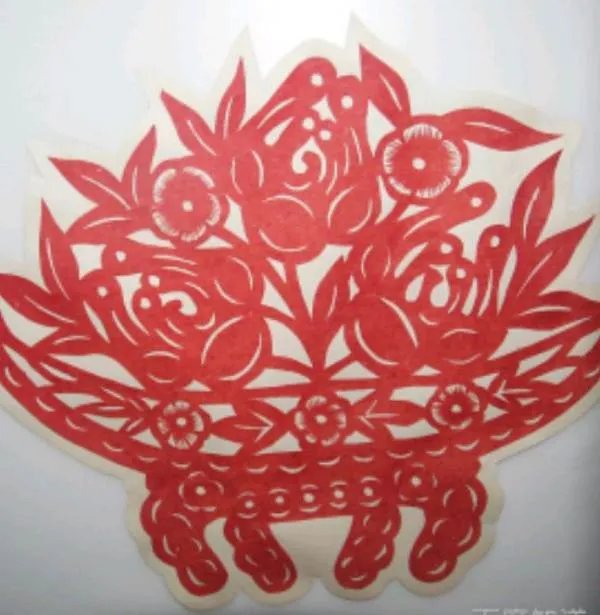 蔚县剪纸周利伟花开富贵值多少钱?