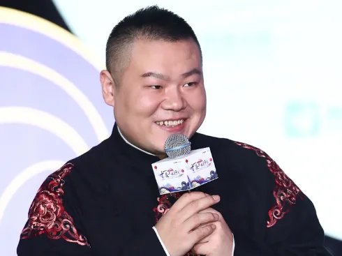 岳云鹏得知偶像王菲要加自己好友,为什么当众拒绝呢?背后有什么原因呢?