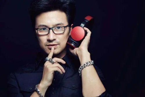 生来彷徨汪峰歌词