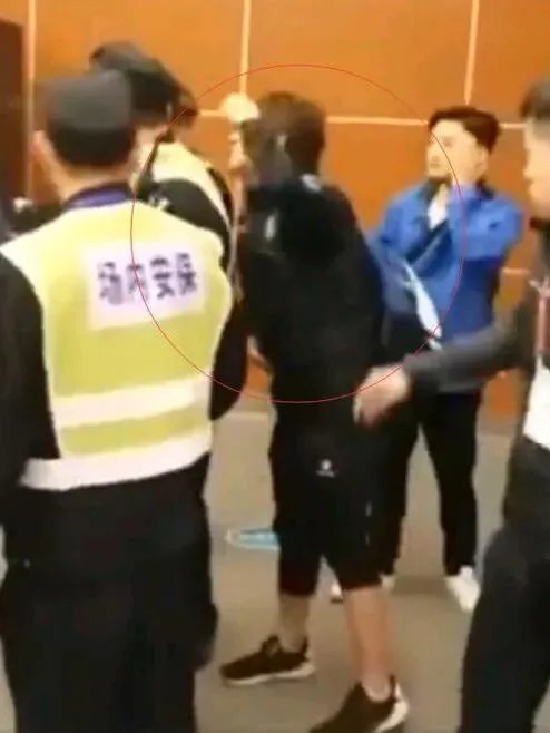 延边官方就延边记者被毅腾新闻官辱骂一事提出申诉，你怎么看？