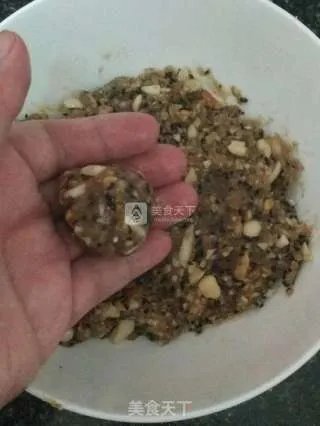 五仁馅月饼