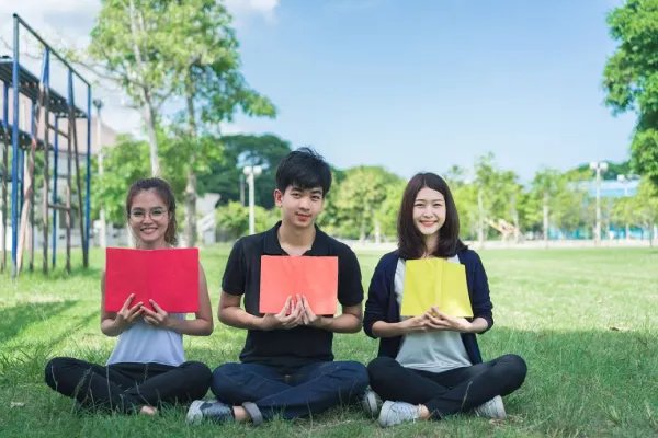 广西大学女生安全攻略,为何会被骂?