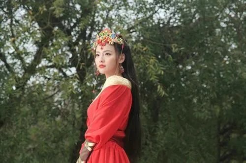 张嘉倪在外拍吻戏的时候,他的老公会很介意吗?