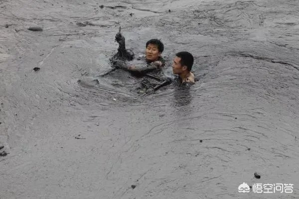 烈火英雄真实事件是哪个城市?