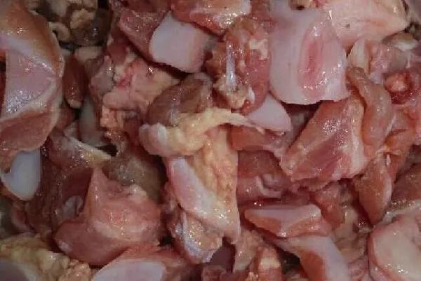 脆骨肉是什么地方的菜？