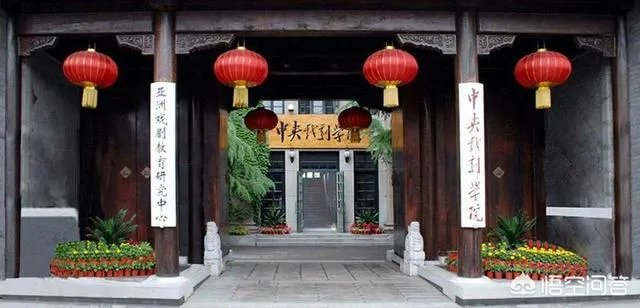 18年艺考生吴磊和易烊千玺,你觉得谁更受北电中戏的青睐?