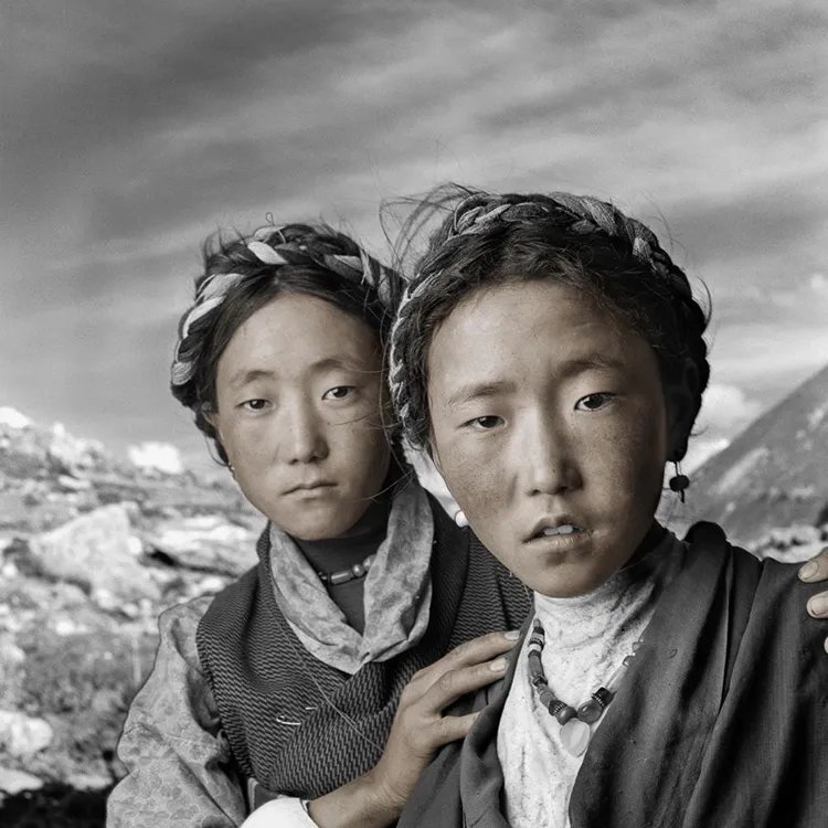 全球十大顶尖人物摄影师排行榜 第一代表作是《阿富汗少女》