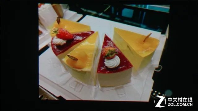 青橙VOGA 2 AI激光投影手机 把电影院装兜里