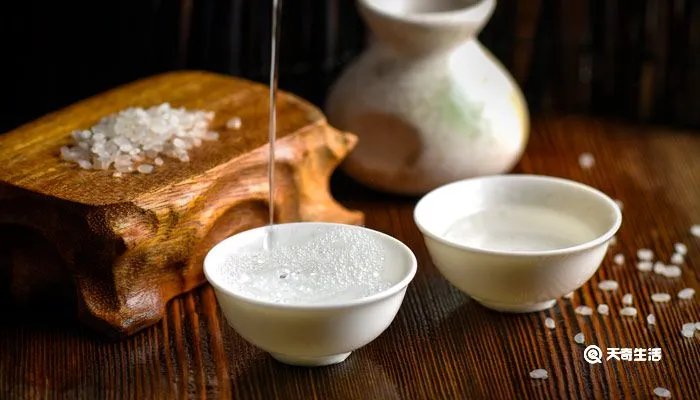 茅台酒的酿造原料有哪些 酒是怎么酿造的