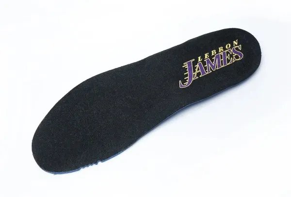 全新气垫公式?LBJ18硬拆解