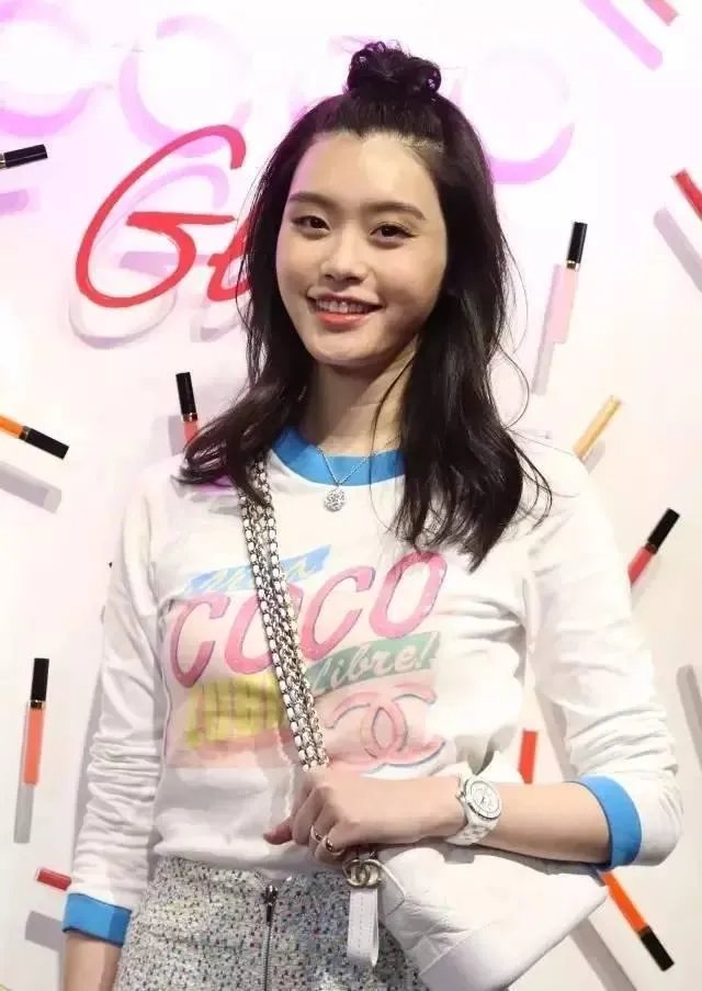 奚梦瑶摔倒后微博上那些大V的评论真是本人操作的吗?