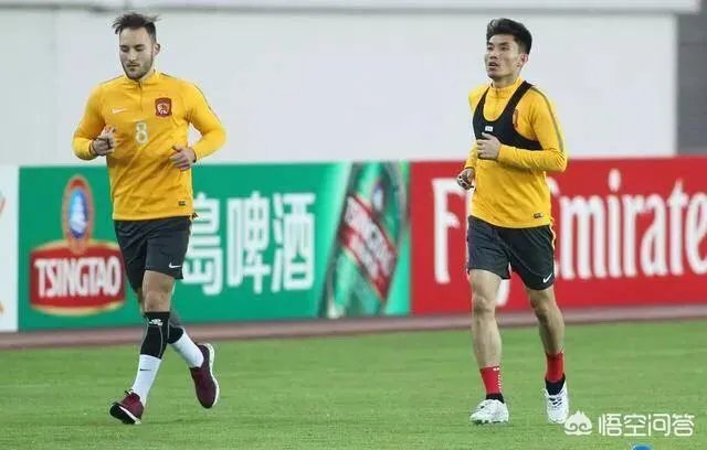 恒大0:2落后北京人和,为什么卡纳瓦罗最先换下郑智?
