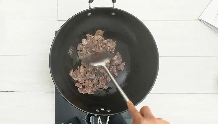 猪肝怎么吃 家常炒猪肝做法