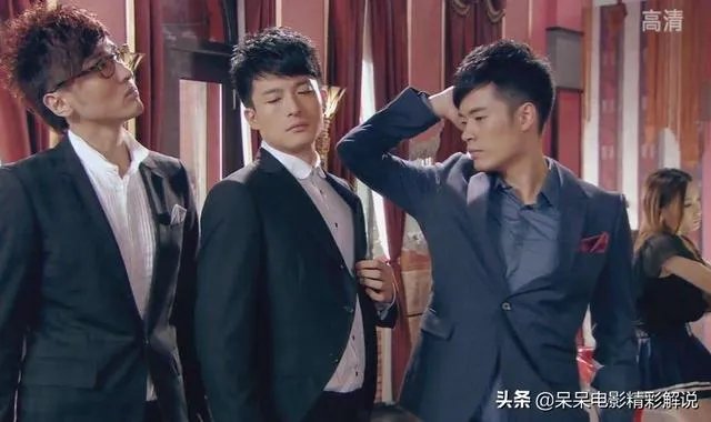 《爱情公寓》一到四季吕子乔的收入来自哪啊?