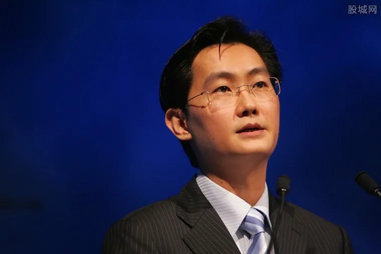 马化腾成中国新首富 以3242亿身家超越马云