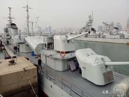 055大驱入列,舷号101,我军历史上用过101舷号的军舰有哪几艘?有什么故事?