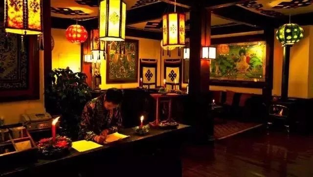 离开央视,藏族青年在海拔4000米打造云巅之家,潇洒!