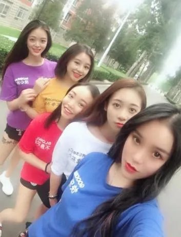 体操女神姚金男巅峰期为什么会退役?后来她有逆袭吗?